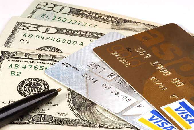 How to Save Money With a Credit Cards